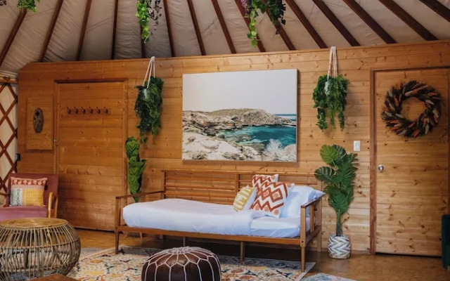 Secluded Oceanfront - Upstairs