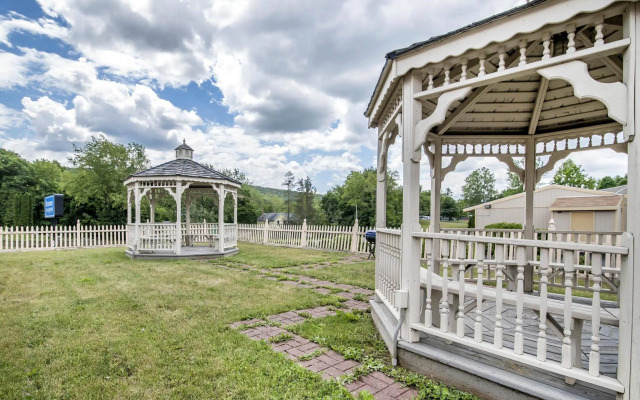 Rodeway Inn & Suites Ithaca South