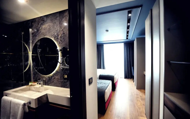 Luxury Premium Finese