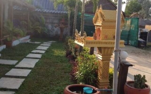 White Beach Bungalows