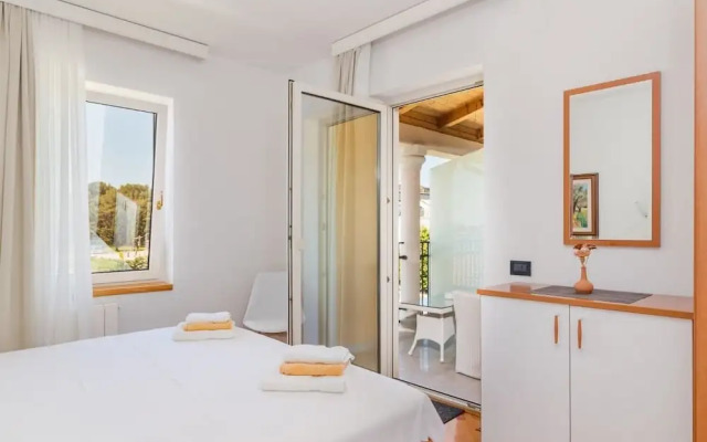 Escape - 20 m From sea - White