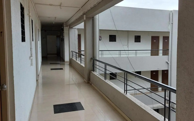 Fabhotel Bhakti Sankul
