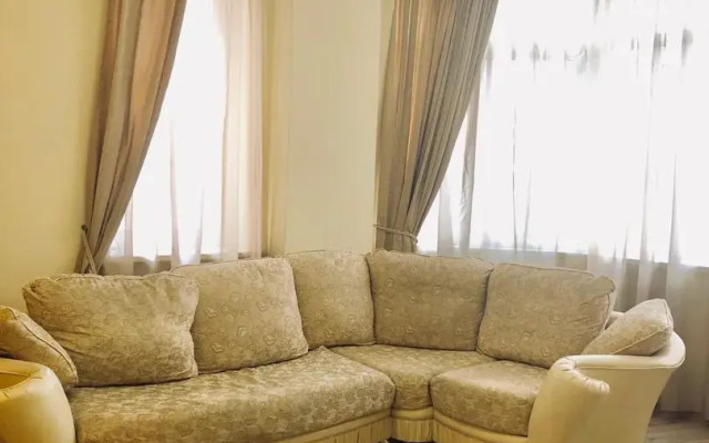 Апартаменты на площади Гагарина 6/87