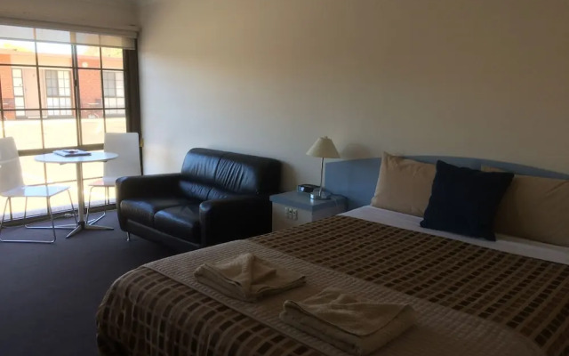 Ambassador Motor Inn Ballarat