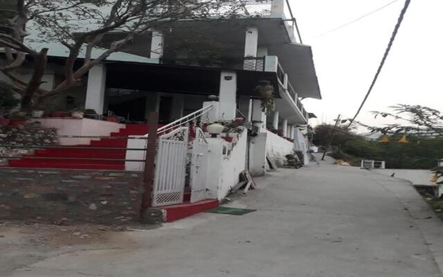 Towns Pride Lake View by StayApart