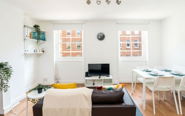 Super 1BD Flat Minutes From Kings Cross Station!