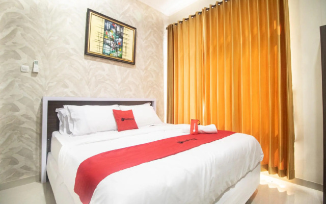 RedDoorz Syariah @ Hotel 91 Jember