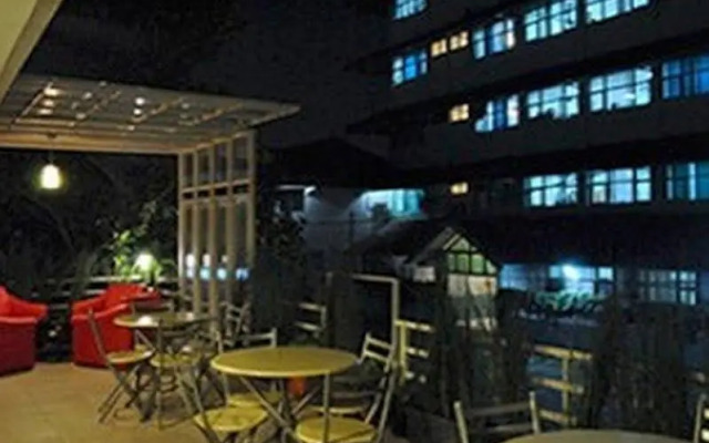 Hotel Sepuluh Banteng