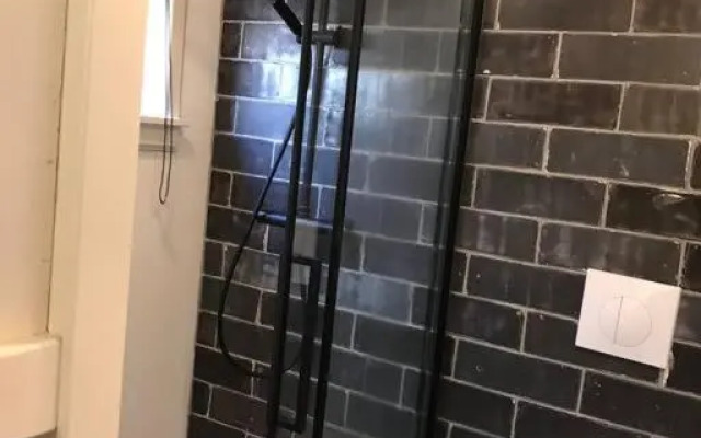 Stijlvol & lief onthaast-huisje, no wifi-tv