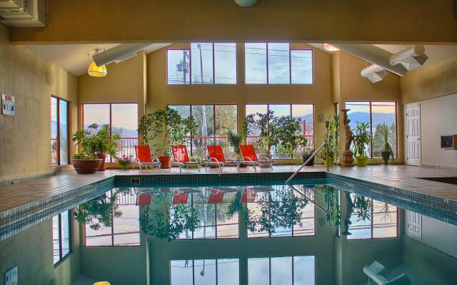 Holiday Inn Hotel & Suites Osoyoos by IHG