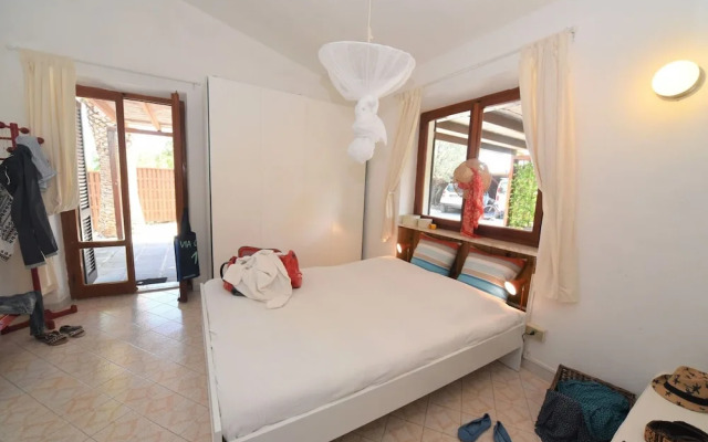 Belvilla by OYO Villa Alexa