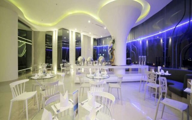 Ozone Hotel Pantai Indah Kapuk