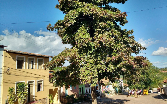 Pousada Amarela