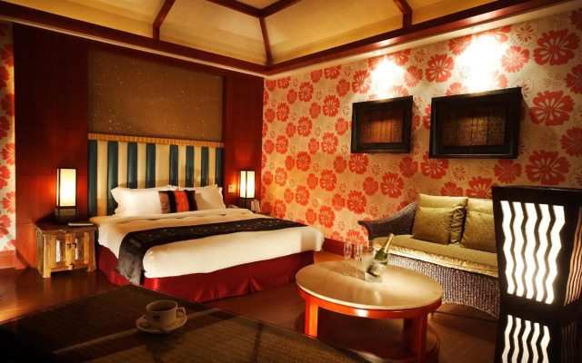 Seasons Boutique Motel