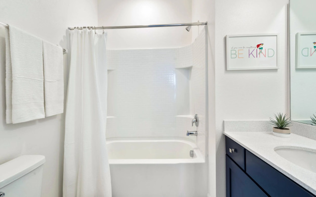 Upstay - 31-guest Home w Pool-hot Tub-cinema-games