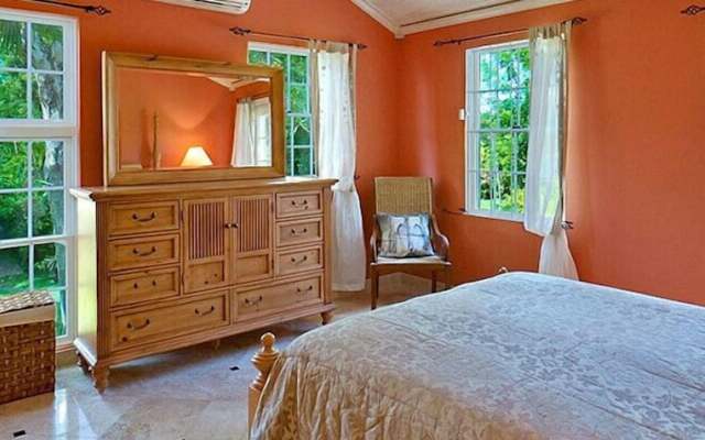 Villa Amberley House & Cottage