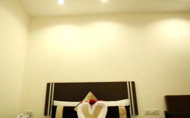Regency Square Hotel
