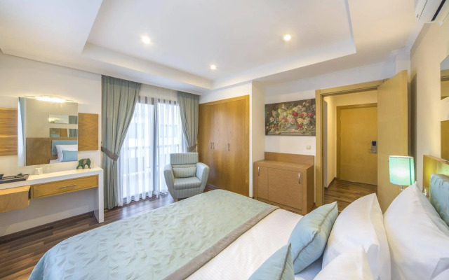 Fun & Sun River Resort  All Inclusive