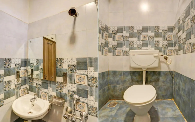 OYO 13869 Hotel Saharsh Grand