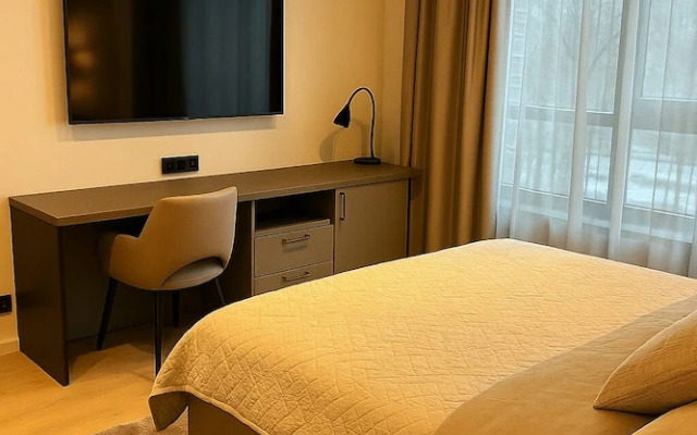 The MYDE Self Check-in Studios