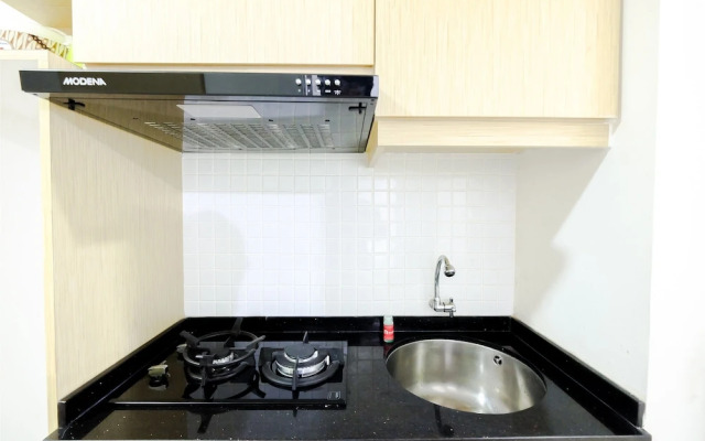 Simply & Clean Bassura City Apartment
