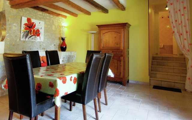 Luxury Apartment With Terrace, Sauna, Tennis, Pool