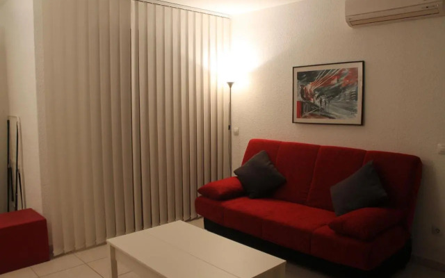 Absolute Apartment