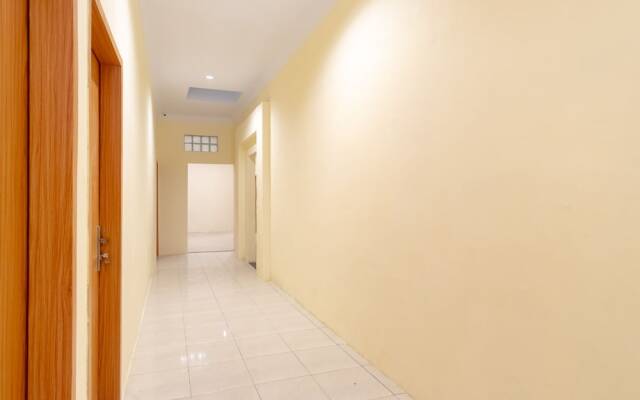 Oyo 1505 Studio 10 Home Stay
