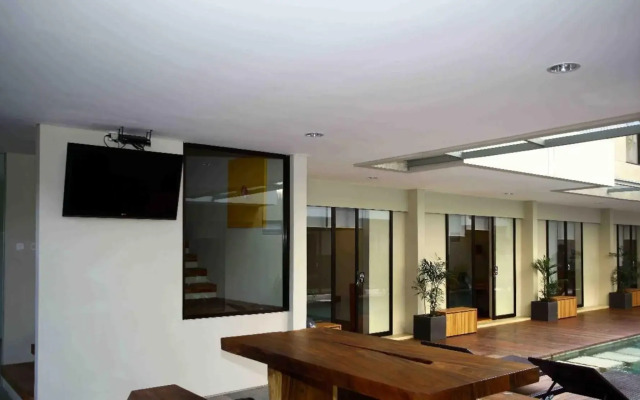 ZEN Rooms Permata Karawaci