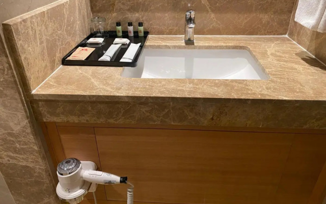 SRM Hotel Maraimalai Nagar
