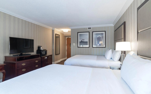 Sandman Signature Edmonton Downtown Hotel