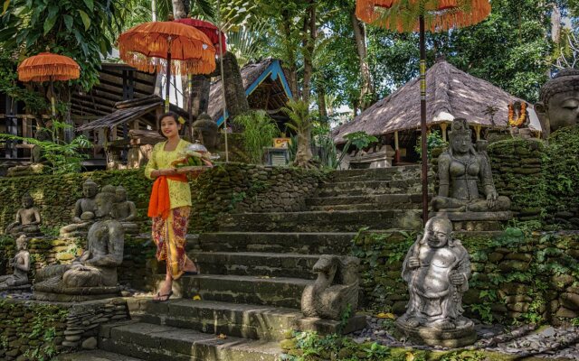 Taman Nauli Bed & Breakfast