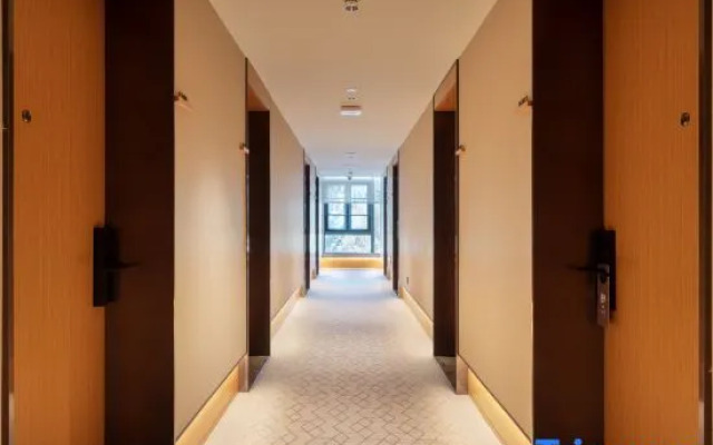 JI Hotel (Shanghai Cao Road Zhaoshang Huayuancheng)