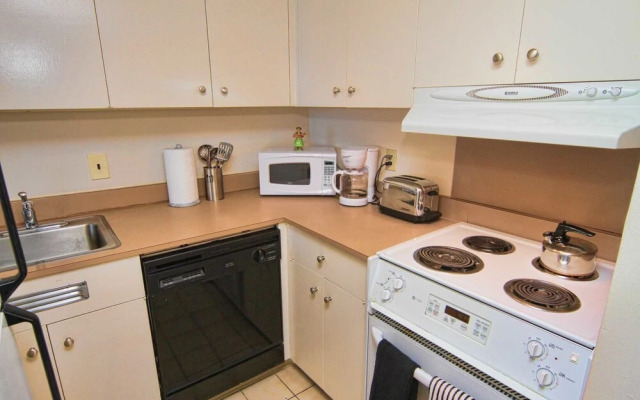 Ilikai 1902 - Studio Condo