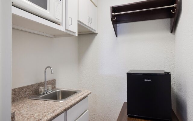 Horizon Inn & Suites