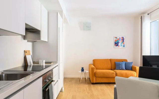 Altido Sunny 1-Bed Flat With/ Balcony