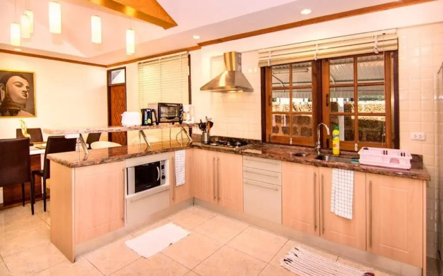 Grand Condo Lotus Pool Villa near the beach