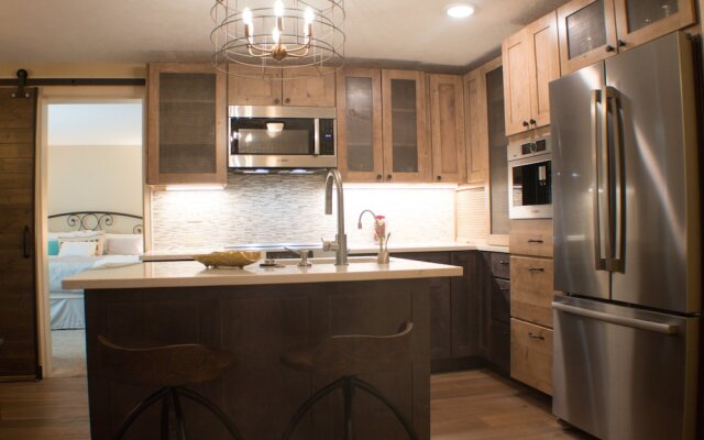 Chateaux Condominiums By Crested Butte Lodging