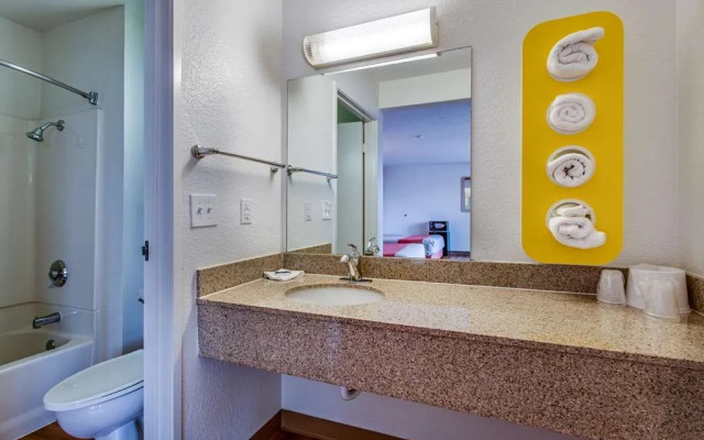 Motel 6 Fairfield, CA - North