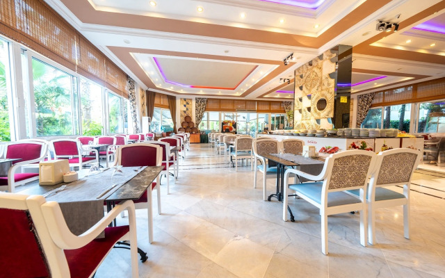 L’etoile Beach Hotel