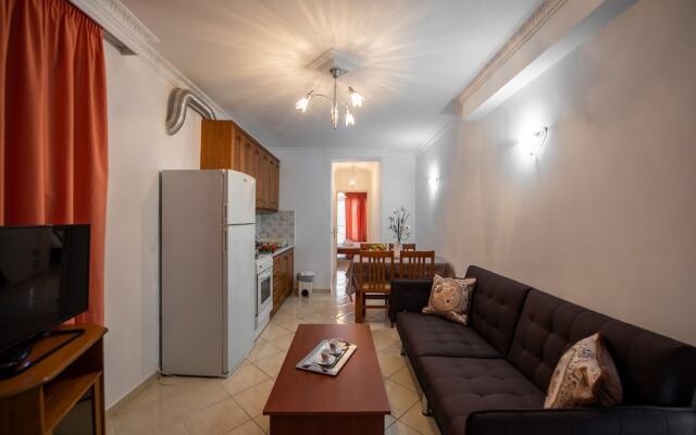 Ionion Maisonettes And Studios