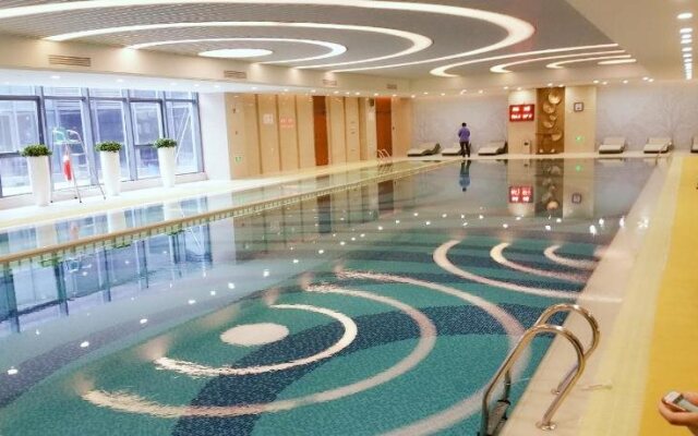 Jingling Shihu Garden Hotel