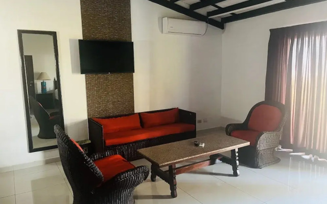 Hotel Tesoro Beach
