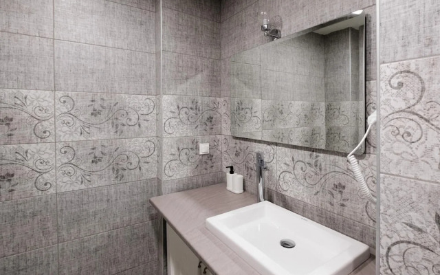 Comfy Flat w Patio 3 min to Beach in Bodrum