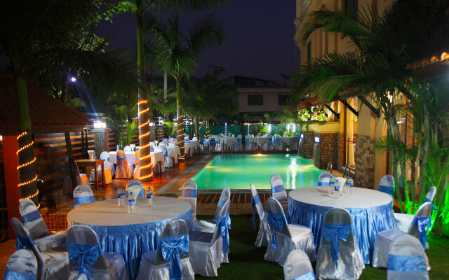 Ayarwaddy River View Hotel