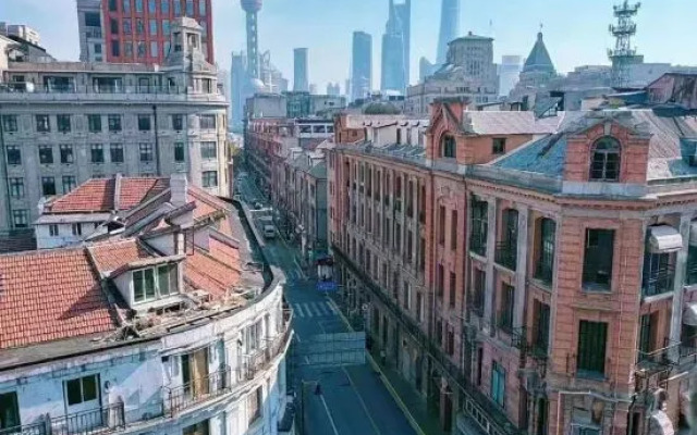 Weiting Hotel (Shanghai Bund Nanjing East Road Pedestrian Street)