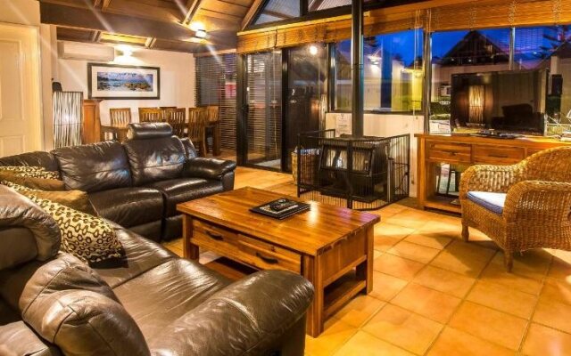 Whalers Cove Villas