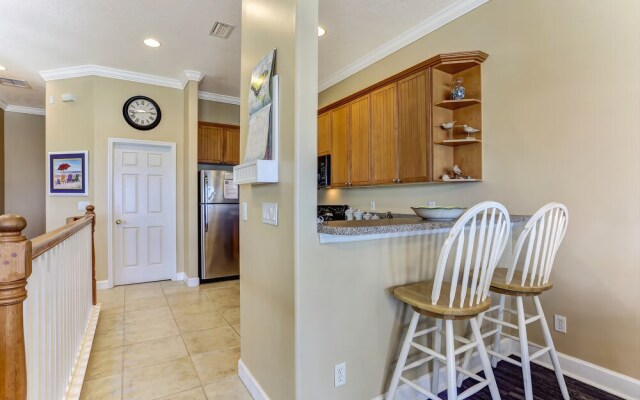 211 S. Fletcher - 3 Br Townhouse