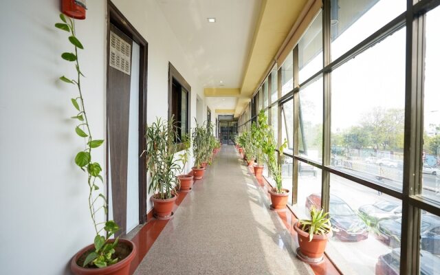 Hotel Opera Inn near Central Bus Stand