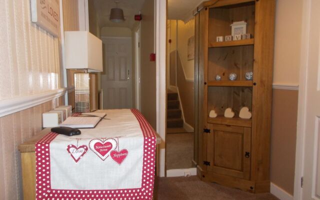 Twin Palms Guesthouse